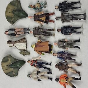 Vintage 90s Star Wars Figurines Bundle Collectibles
